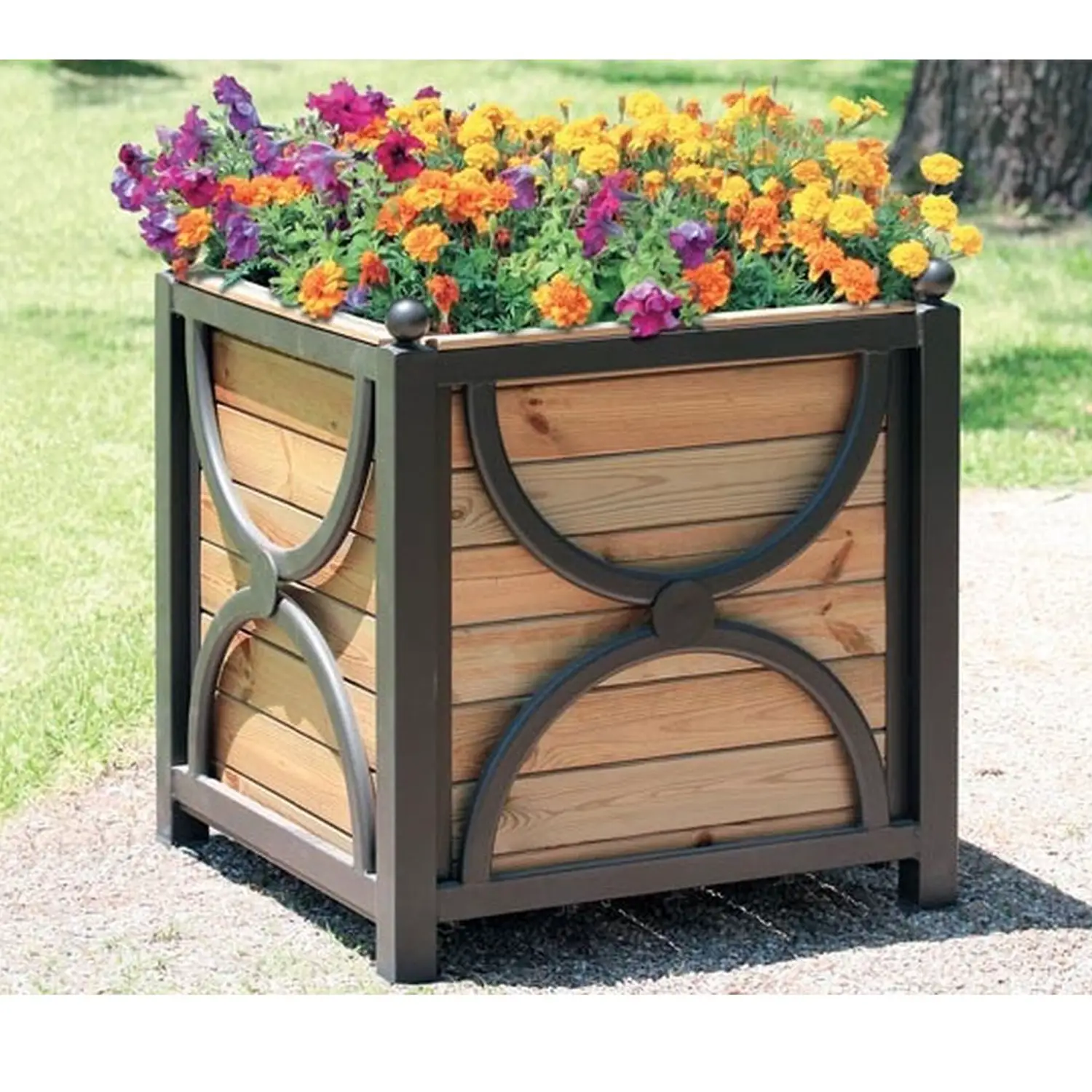 Fioriera Iris Cm. 70x70 - Palestrine